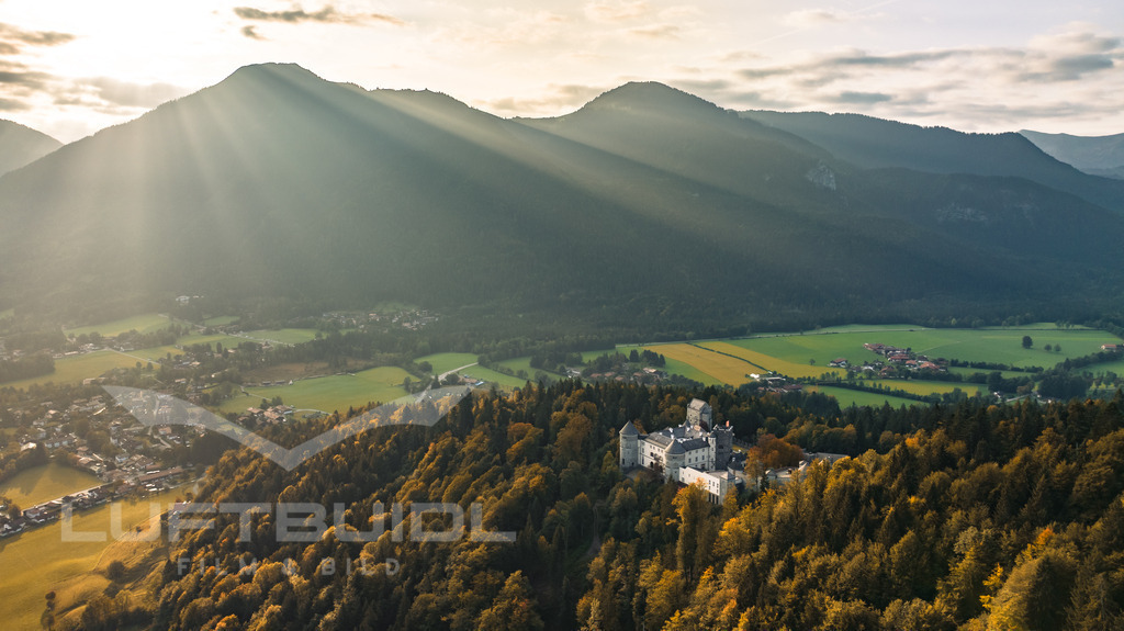 Schloss Ringberg II | LuftBuidl Tegernsee - Realisiert mit Pictrs.com