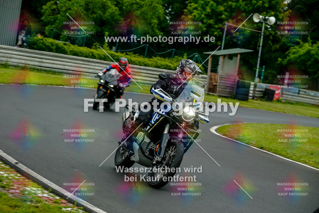 VBK-3596 | Hier findet Ihr Bilder von Touristenfahrten auf der Nürburgring Nordschleife oder von anderen Veranstaltungen die ich besucht habe. Viel Spass beim Durch Schauen 