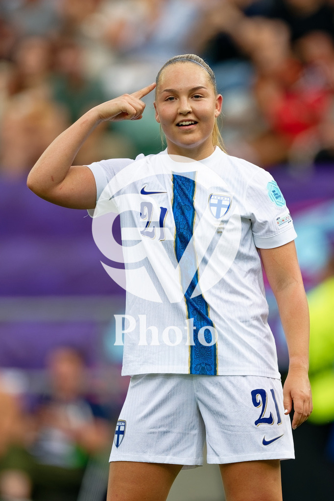 Norway v Finland - UEFA Women's EURO 2025 Group A | SION, SWITZERLAND - JULY 6: Oona Sevenius of Finland  celebrates after scoring her team's first goal during the UEFA Womens EURO 2025 Group A match between Norway and Finland at Stade de Tourbillon on July 6, 2025 in Sion, Switzerland. (Photo by Giuseppe Velletri/Sports Press Photo/Getty Images)
