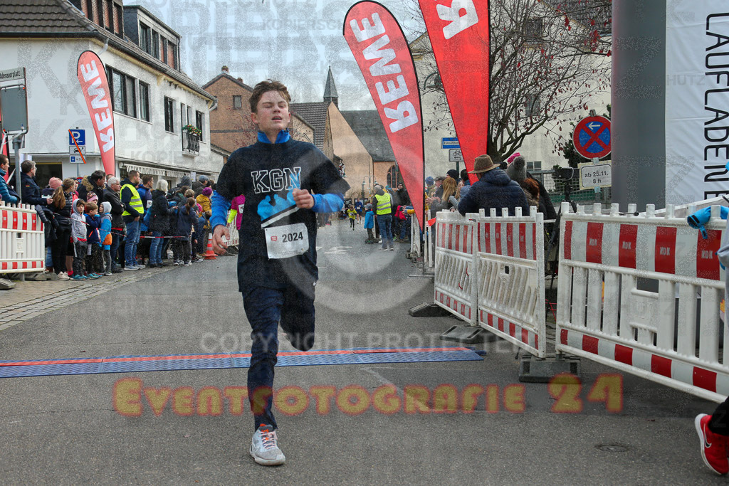 221127_1051_EX1_1037 | Sportfotografie im Rhein-Sieg Kreis, Köln, Bonn, NRW, Rheinland Pfalz, Hessen, etc. Unser Tätigkeitsfeld umfasst den Laufsport vom Volkslauf über den Marathon, Duathlon, Triathon bis zum Ultralauf wie Kölnpfad Ultra oder Schindertrail.