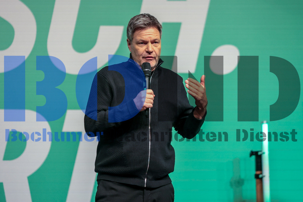 SES_HABBOC20250203-35 | bond - Realisiert mit Pictrs.com