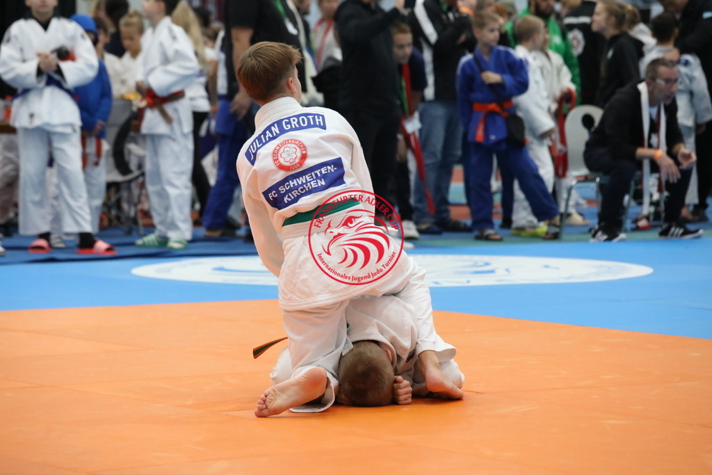 1J7A2802 | Fotos vom Adler Cup - Pictures from Adler Cup

Hier findet Ihr alle Eindrücke und großen Momente der Adler Cup Wochenenden. Here you will find all impressions and great moments of the Adler Cup weekends. - Realisiert mit Pictrs.com