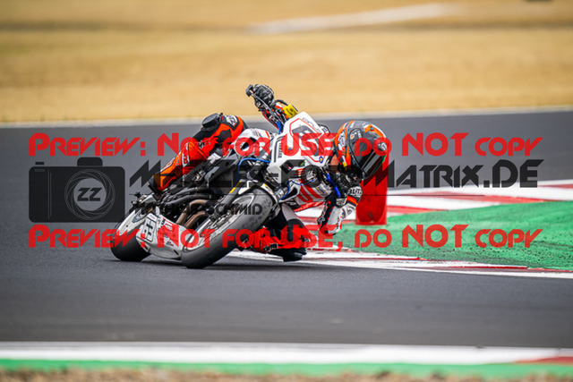 MaZZes_FotoMatrix_220624_1706 | TWINCUP