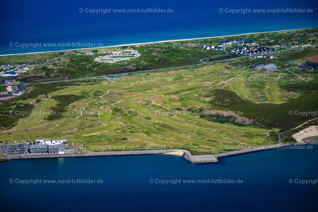 Sylt_Hörnum_Golfplatz_Budersand_ELS_9088210625 | HöRNUM (SYLT) 21.06.2025 Gebäudekomplex der Hotelanlage mit Golfplatz am Hafen in Hörnum (Sylt) Insel Sylt im Bundesland Schleswig-Holstein, Deutschland. Weiterführende Informationen bei: Südkap GmbH & Co. KG. // Complex of the hotel building with Golfplatz on Hafen in Hoernum (Sylt) island Sylt in the state Schleswig-Holstein, Germany. Further information at: Suedkap GmbH & Co. KG. Foto: Martin Elsen