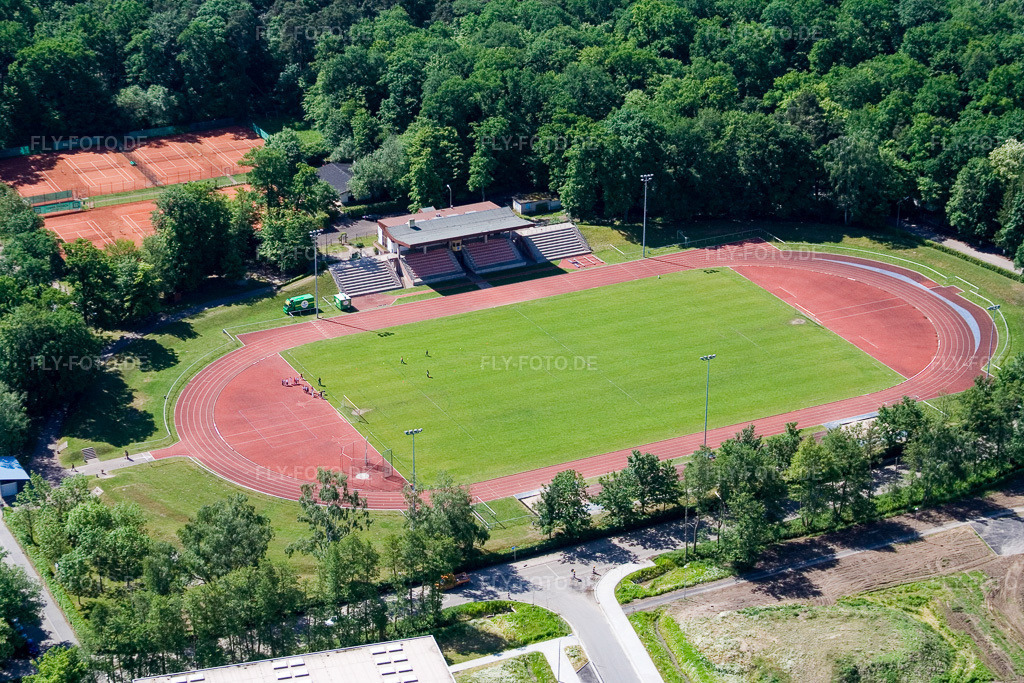 Luftbild: Bienwaldstadion in Kandel im Bundesland Rheinland-Pfalz in Deutschland. Foto: IMG_2076.jpg vom 24.05.2006 durch Werner Riehm/FLY-FOTO.de