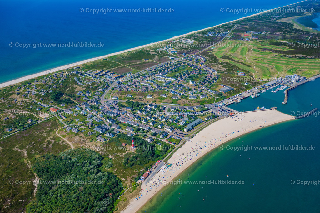 Sylt_Hörnum_ELS_0057130825 | HöRNUM (SYLT) 13.06.2025 Ortsansicht der Straßen und Häuser der Wohngebiete in Hörnum (Sylt) auf der Insel Sylt im Bundesland Schleswig-Holstein, Deutschland. Weiterführende Informationen bei: Sylt Marketing GmbH. // Town View of the streets and houses of the residential areas in Hoernum (Sylt) on Island Sylt in the state Schleswig-Holstein, Germany. Further information at: Sylt Marketing GmbH. Foto: Martin Elsen