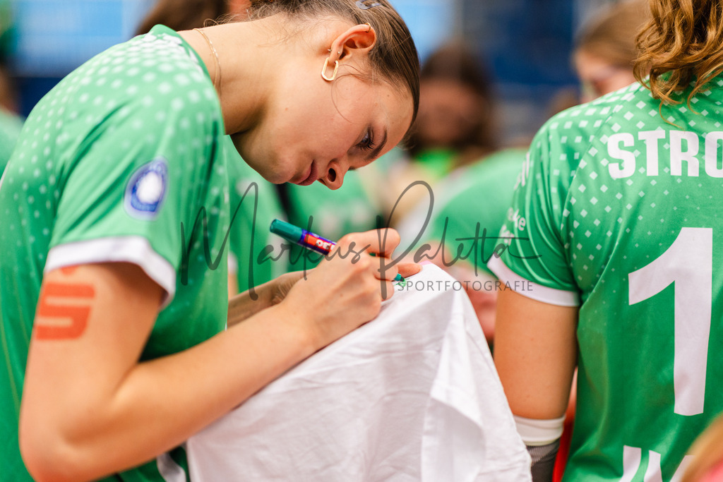 Volleyball, 1. Bundesliga Frauen, Hauptrunde, 1. Spieltag, Saison 2025/2026: USC Münster - SSC Palmberg Schwerin | 1. Bundesliga Frauen, Hauptrunde, 1. Spieltag, Saison 2025/2026, USC Münster empfängt SSC Palmberg Schwerin in der Sporthalle Berg Fidel in Münster. Foto: sportfotografie.ms | Markus Paletta - Realisiert mit Pictrs.com