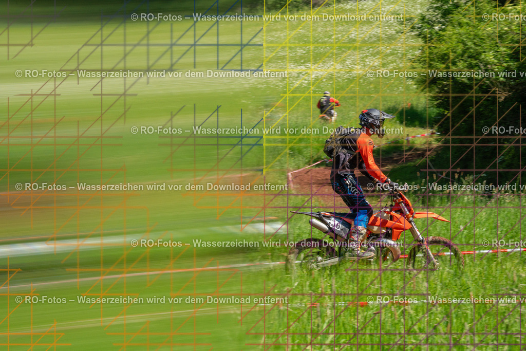 Wolfshausen 2 Lauf -739 | Sportfotografie von RO-Fotos: Motorsport, Motocross, Enduro, Laufveranstaltungen und Triathlon. Professionelle Fotos von Sportlern und Events. - Realisiert mit Pictrs.com