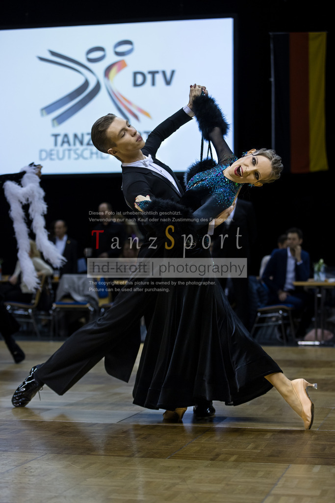 20241102_DC_HGR_Std_08951 | Tanzsportbilder, Standardtanz, Lateintanz, WDSF, DTV, LTVB, dancecomp, goc, hessen tanzt, blaues band der spree, walzer, tango, wiener walzer, slowfox, quickstepp, samba, rumba, cha-cha-cha, paso doble. jive, hd-kroft photography, turniertanzsport