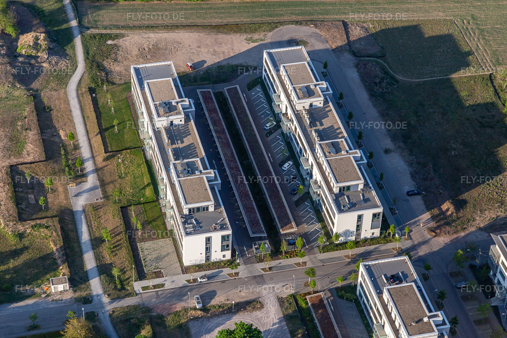 Luftbild: innovex, SICK, EXETA und InnoEnergy im Technologiepark im Ortsteil Rintheim in Karlsruhe im Bundesland Baden-Württemberg in Deutschland. Foto: IMG_120502.jpg vom 23.04.2020 durch Werner Riehm/FLY-FOTO.de