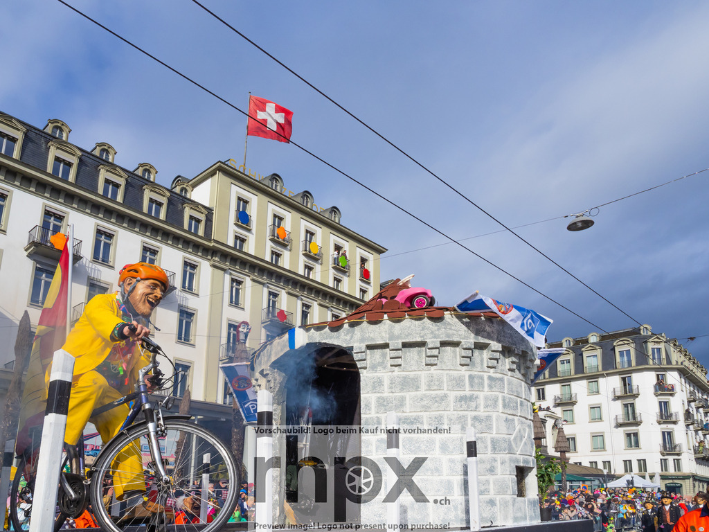 Fritschi-Umzug Luzern 2026 | Foto-Standort: Schweizerhof Luzern - Realisiert mit Pictrs.com