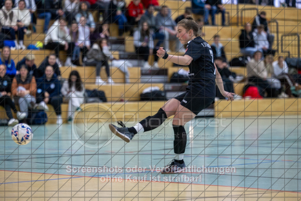 20260110_160300_0272 | SGM Wendlingen-Ötlingen vs. 1.FC Donzdorf II, Spiel um Platz 3Frauen-Hallenbezirksmeisterschaft in der Donzdorfer Lautertalhalle - 10.01.2026,Foto: PhotoPeet-Sportfotografie/Peter Harich