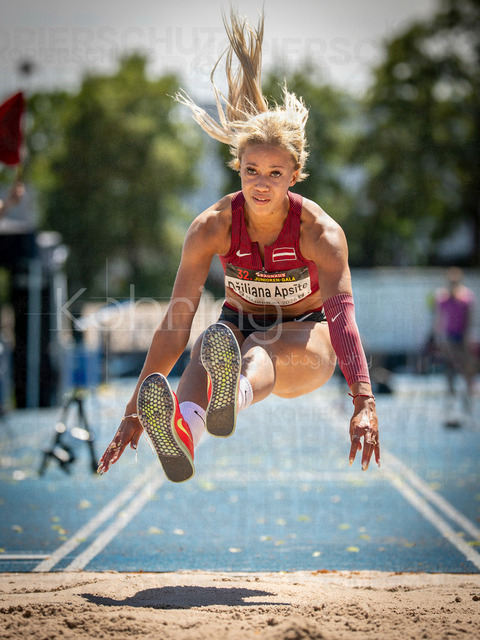 Juniorengala 2026; Mannheim, 13.06.2026 | MANNHEIM, GERMANY - JUNE 13, 2026 : Apsite Brenda Dziliana (LAT/Latvia) competing in the women’s triple jump during the Juniorengala 2026 at Michael-Hoffmann-Stadion on June 13, 2026 in Mannheim, Germany.