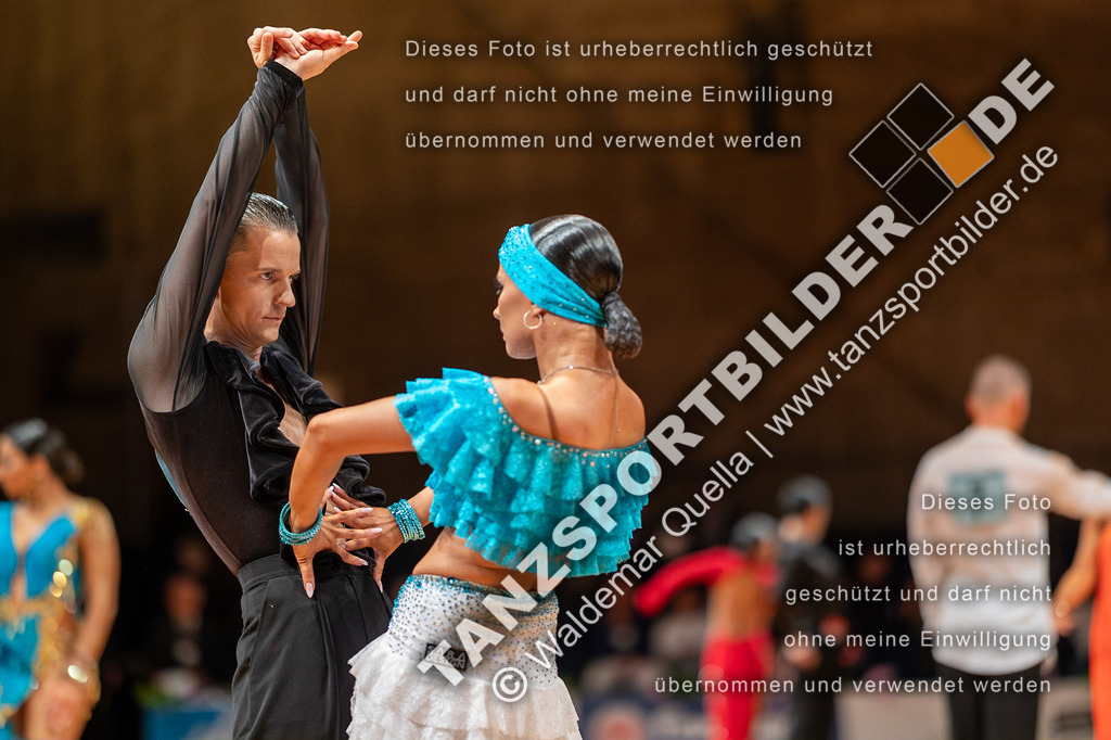 20230812-12375 | Hier finden Sie Tanz Bilder vom Latein und Standard Formationen tanzen. Sportbilder vom Tanzsport. Schöne Fotos und von Weltmeisterschaft, Europameisterschaft, Bundesliga, Regionalliga, Oberliga und Landesliga sowie von GOC Stuttgart, DanceComp, WM Bremen