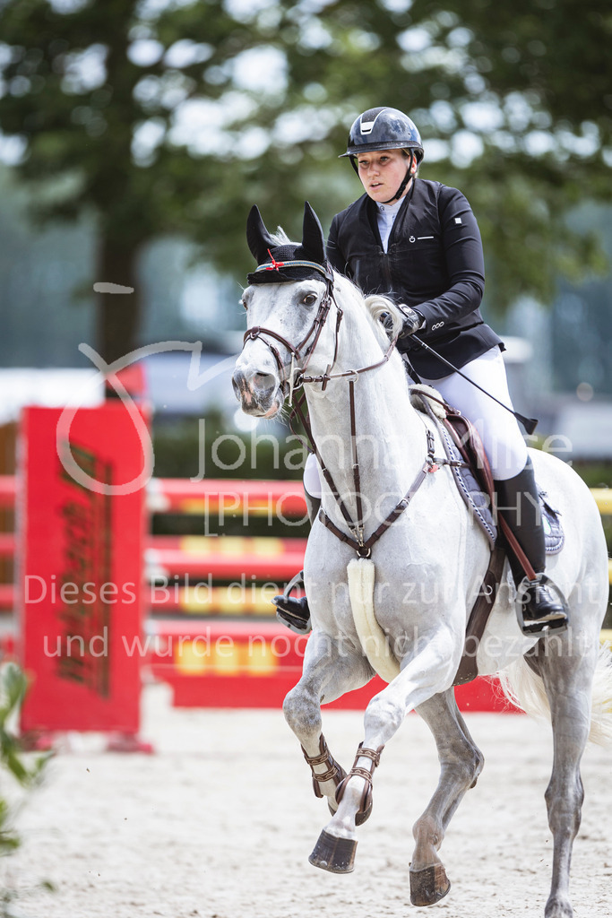 240616_Lemwerder_M2-Springen-514 | Deine schönsten Turniermomente als professionelle Fotos! Entdecke hochwertige Pferdesport-Fotografie im Online-Shop. Jetzt Fotos finden & bestellen!