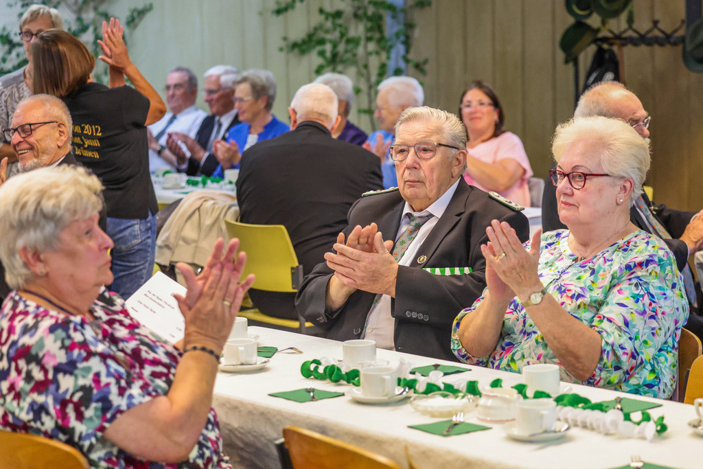 top-top.de-250627-014 | Foto, Video, Fotografie, Videografie, Fotobox, DJ, Discjockey, Musik, Musikbox, Veranstaltung, Photobooth, Amazon, Ebay, Buchtipp, Bestseller, Autor, Verlag, Buch, Wesel, Hamminkeln, NRW, Dinslaken, Rees, Drohne, Hochzeit, Party, Fotobox, Wesel, Fotograf