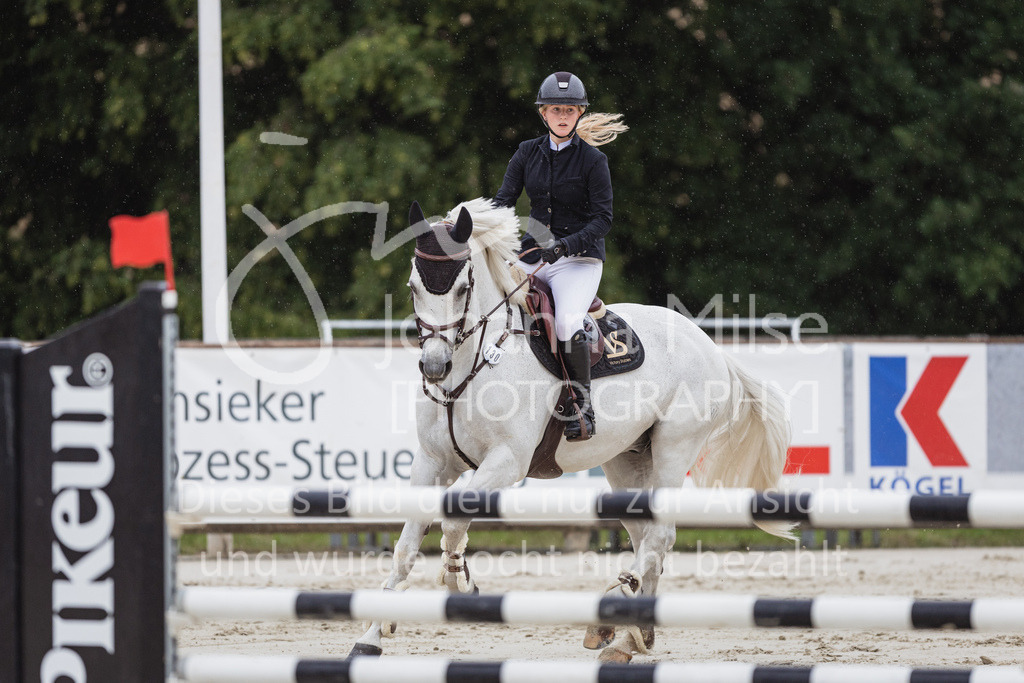 230727_BHO_Stil-L1-119 | Deine schönsten Turniermomente als professionelle Fotos! Entdecke hochwertige Pferdesport-Fotografie im Online-Shop. Jetzt Fotos finden & bestellen!