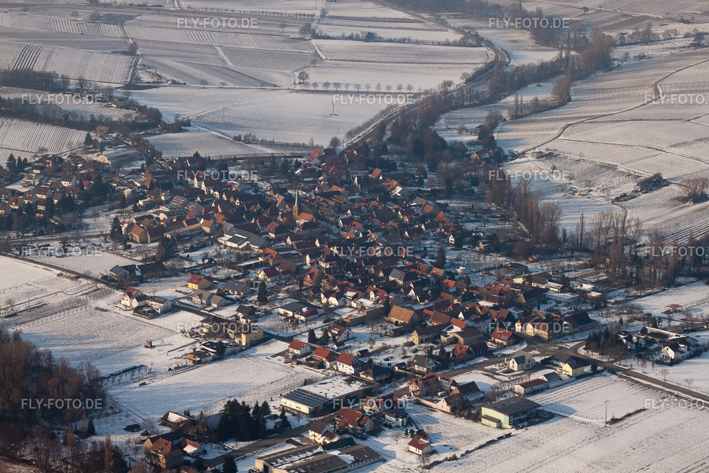 im Winter | Luftbild: im Winter im Ortsteil Heuchelheim in Heuchelheim-Klingen im Bundesland Rheinland-Pfalz in Deutschland. Foto: IMG_24449.jpg vom 16.02.2010 durch Werner Riehm/FLY-FOTO.de - Realisiert mit Pictrs.com