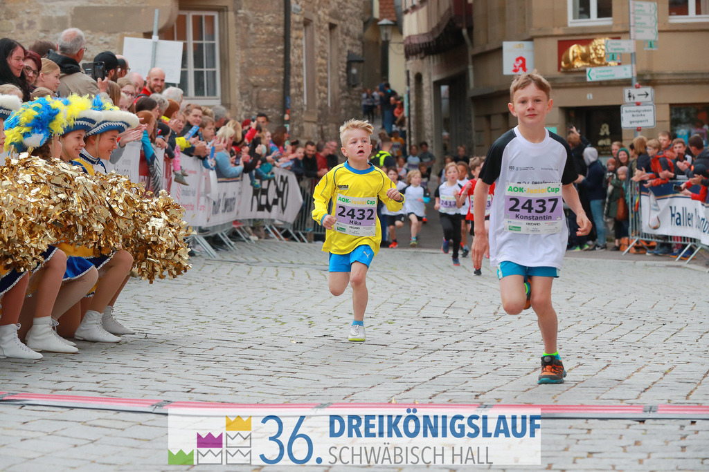 AOK Junior Cup 400m | 3Königslauf 2022 AOK Junior Cup 400m - Realisiert mit Pictrs.com