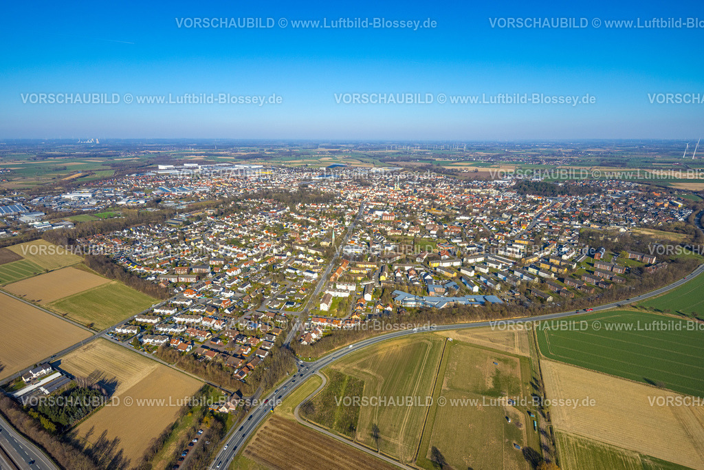 Werl250305957 | Luftbild, Wohngebiet Ortsansicht Werl, blauer Himmel mit Fernsicht, Soester Börde, Nordrhein-Westfalen, Deutschland