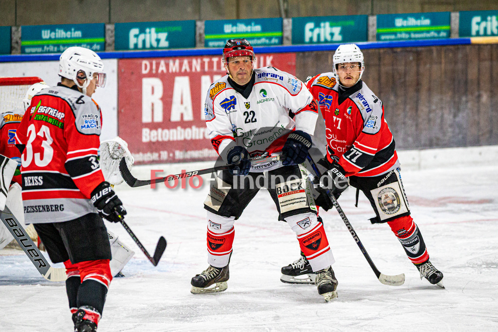TSV Peißenberg Miners vs Legenden 20 TSV Peißenberg | TSV Peißenberg Legenden 20 Jahre Bayernliga, TSV Peißenberg Miners vs Legenden 20 TSV Peißenberg,Thomas Maier (Legenden 22) in Aktion,2024-09-13 in Peißenberg (Eisstadion)Thomas Maier (Legenden 22)Copyright: WolfgangxLindner