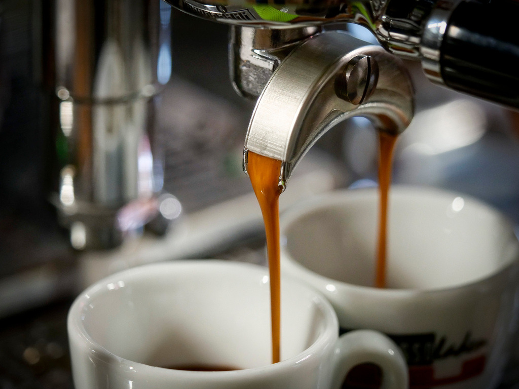 Rösterei | Sachsenheim Hohenhaslach - Montagsreportage: In Hohenhaslach gibt es eine Espresso-Maufaktur in der  Rösterei Kibata - Realisiert mit Pictrs.com