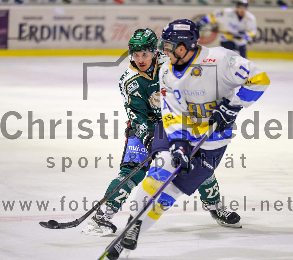 2025-12-05_151_TSV_Erding_gegen_Stuttgart_Rebels | Erding, Deutschland, 05.12.2025:Eishockey, Oberliga Süd 2025 / 2026, 23. Spieltag, TSV Erding gegen Stuttgart Rebels, Endergebnis: 5:6Lukas Gaus (Erding Gladiators, #23)Foto: Christian Riedel / fotografie-riedel.net