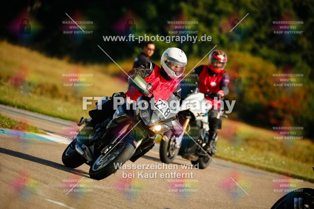 _MOT5627 | Hier findet Ihr Bilder von Touristenfahrten auf der Nürburgring Nordschleife oder von anderen Veranstaltungen die ich besucht habe. Viel Spass beim Durch Schauen 