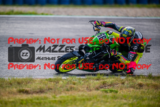 MaZZes_FotoMatrix_220520_1064 | Fotograf Mathias Schmid
Sportfotograf,
Eventfotograf,
Hochzeitsfotograf,
Portraitfotograf