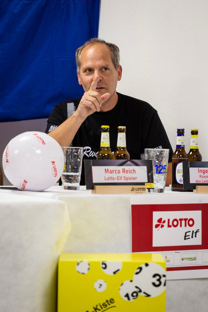 Pressekonferenz TSV Carlsberg, Lotto Elf | Carlsberg - 06.08.2025: Pressekonferenz TSV Carlsberg, Lotto Elf in Carlsberg (Kunstrasenplatz), Germany. Photo by: BobNL design &amp; photography - Realized with Pictrs.com