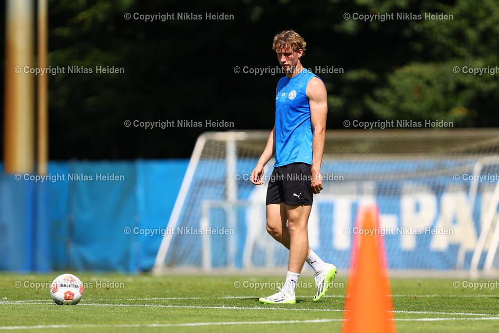 NH_HolsteinKiel_Training_13082025 | #23 Lasse Rosenboom (Holstein Kiel)Fußball I Herren I Training I Saison 2025-2026 I Holstein Kiel I 13.08.2025 I Citti-Fußballpark