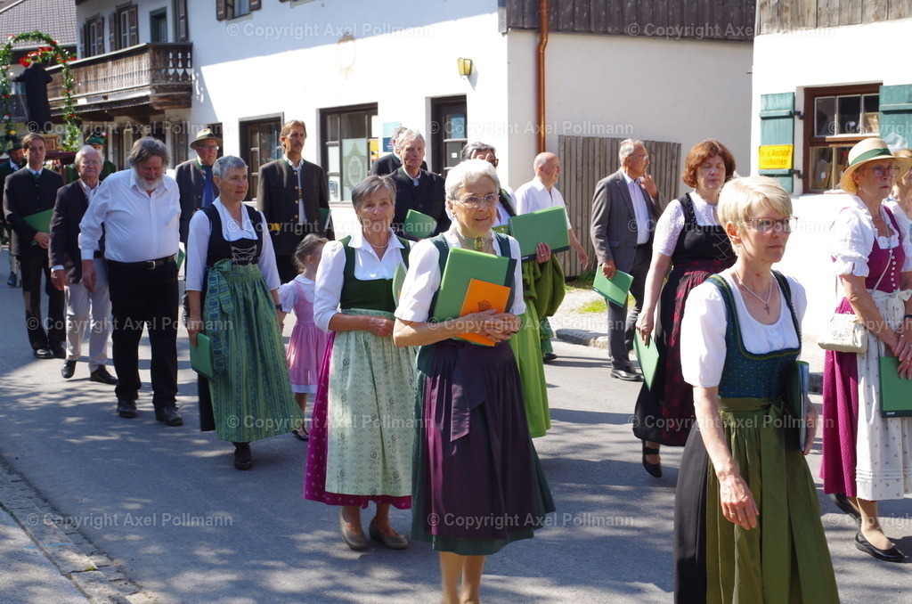 IMGP3701 | fotografiert von Axel PollmannLeonhardi Wallfahrt Benediktbeuern und Murnau, Fronleichnam, Fasching, Landschaft im Loisachtal und Benediktbeuern  - Realisiert mit Pictrs.com