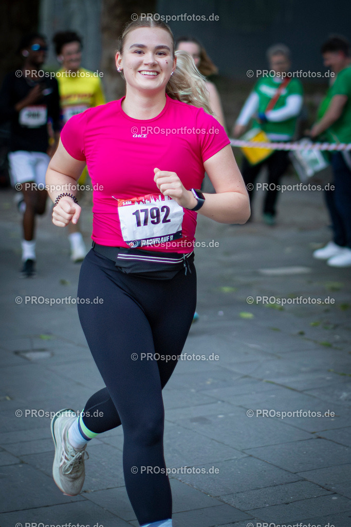 22. Nachtlauf des ASV Koeln; Koeln, 28.05.25 | Impressionen vom 22. Nachtlauf des ASV Koeln am 28.05.25 in der Altstadt von Koeln (Deutschland). Foto: BEAUTIFUL SPORTS/Bernd Hoffmann