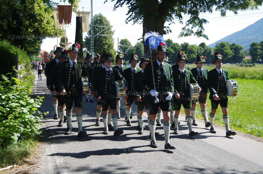 IMGP6053 | fotografiert von Axel PollmannLeonhardi Wallfahrt Benediktbeuern und Murnau, Fronleichnam, Fasching, Landschaft im Loisachtal und Benediktbeuern  - Realisiert mit Pictrs.com
