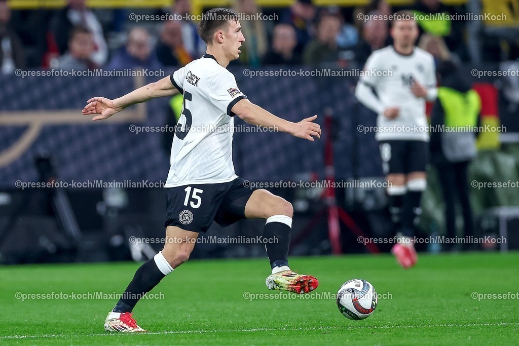 DFB23032501011 | 23.03.2025, Fußball, Viertelfinale UEFA Nations League, Deutschland - Italien, Signal Iduna Park, Saison 2024 2025: Nico Schlotterbeck (GER #15) DFB regulations prohibit any use of photographs as image sequences and or quasi-video.