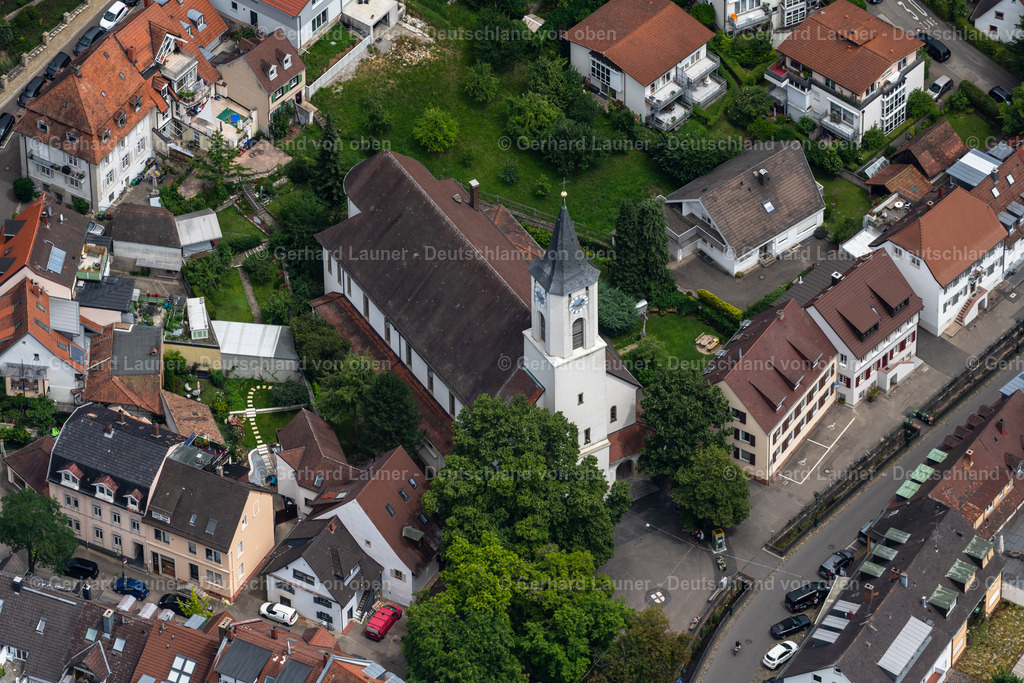 4032917 | Die katholische Pfarrkirche St. Urban in Freiburg-Herdern verfügt über ein siebenstimmiges Geläut der Gießerei Schilling aus dem Jahr 1954.