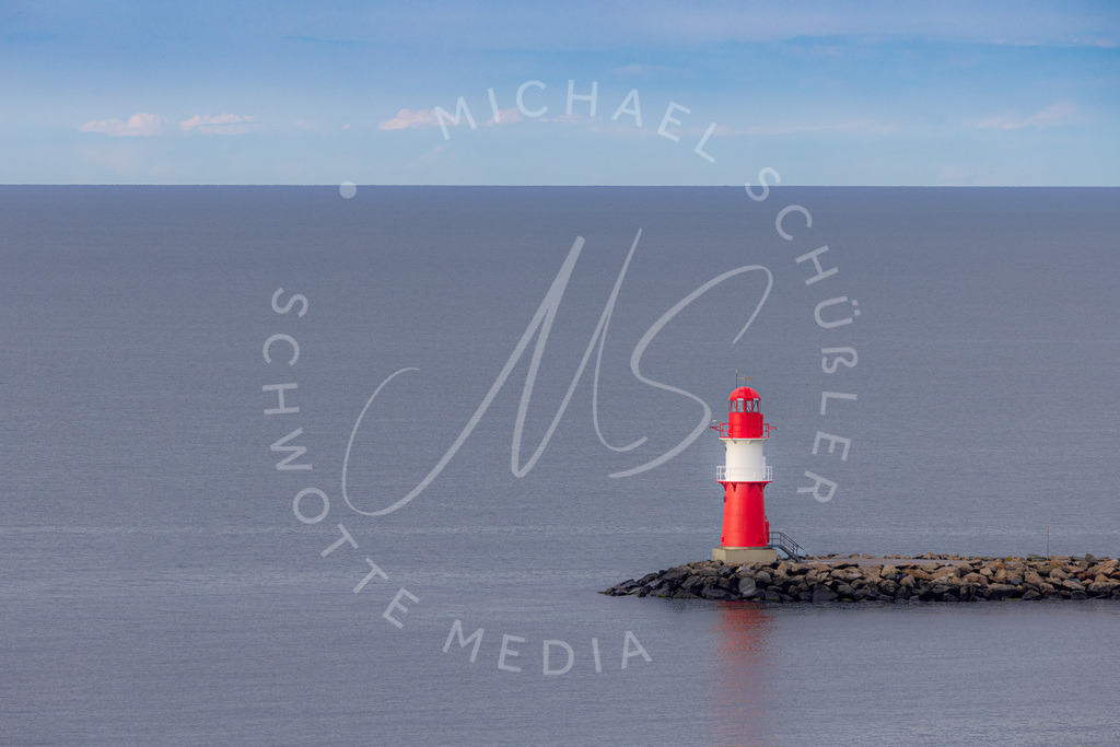 2023-07-21 Ostsee Warnemuende 011t | Schwotte Media - Realisiert mit Pictrs.com