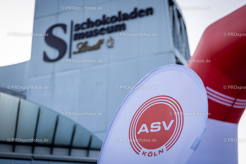 44. Kölner Brückenlauf; Koeln, 14.09.25 | Impressionen vom 44. Kölner Brückenlauf am 14.09.25 am Schokoladenmuseum in Koeln. Foto: BEAUTIFUL SPORTS/Leah Kohring