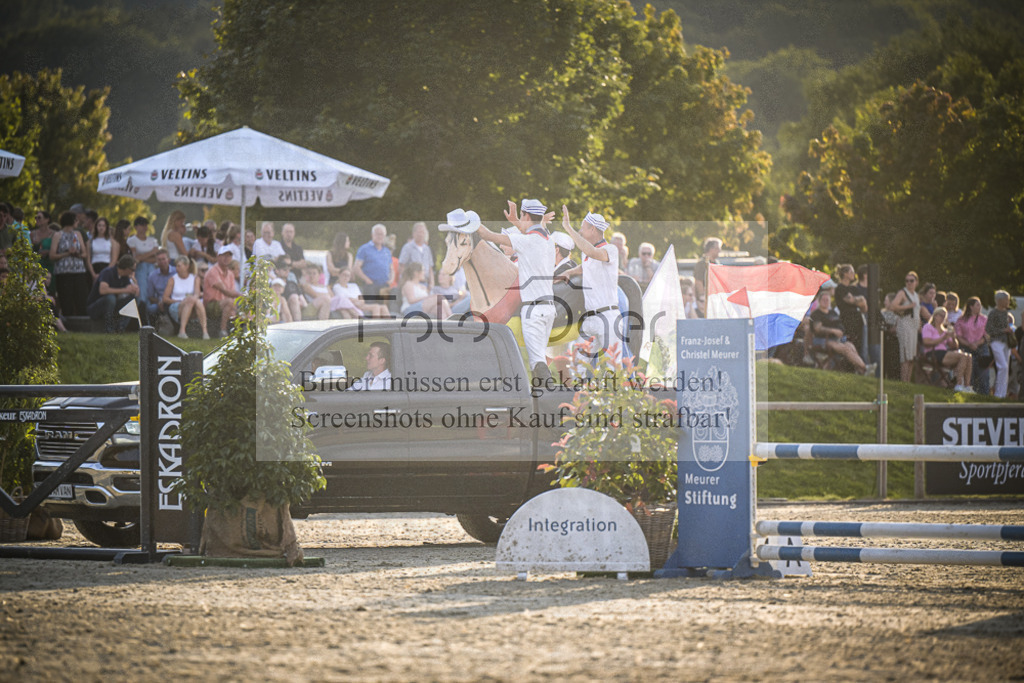 DOS_0181 | Entdecke hochwertige Reitturnierfotos von Foto Oger. Professionell, emotional und authentisch – jetzt Lieblingsmomente im Shop bestellen.Deutschlandweite Turnierfotografie. - Realisiert mit Pictrs.com