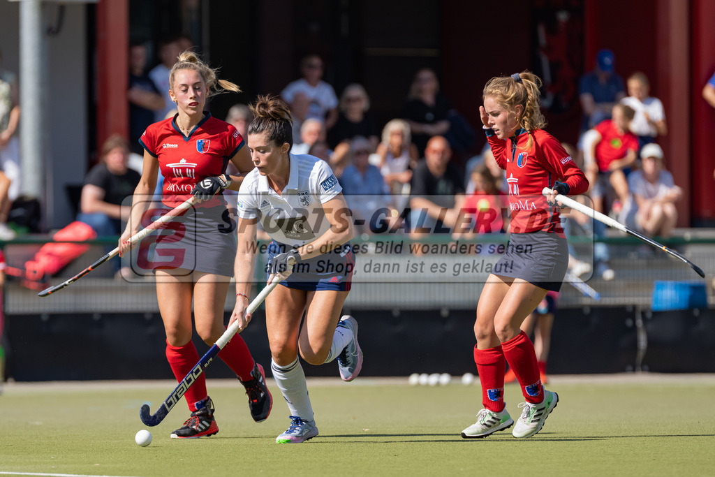 HK_20220903_109652 | 1. Bundesliga Damen Düsseldorfer HC - Berliner HC am 3.9.2022 DHC Düsseldorf, Düsseldorf , Agustina Albertarrio ( Düsseldorfer HC #9 )