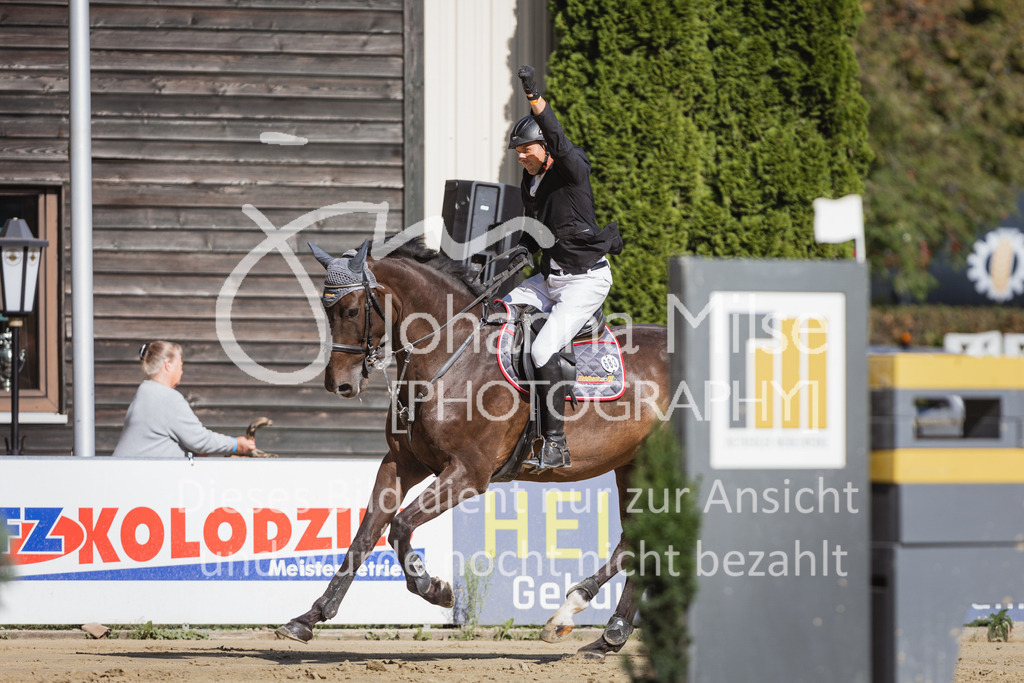 220828_Delbrueck_GrosserPreis-668 | Deine schönsten Turniermomente als professionelle Fotos! Entdecke hochwertige Pferdesport-Fotografie im Online-Shop. Jetzt Fotos finden & bestellen!