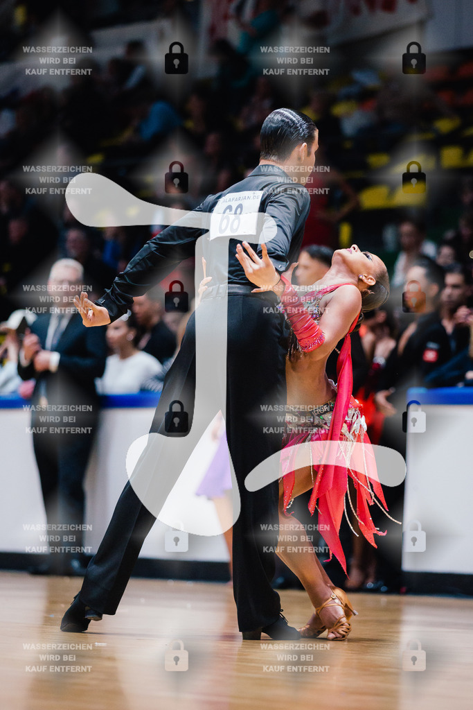 Hessen Tanzt WDSF Open Youth Latin 7th (68) Ivan Smekalkin _ Yeva Liermontova (Schwarz-Weiß-Club Pforzheim)-2025-05-17-1599 | Webshop for digital downloads and prints of dance sport, event & show photographer Julian Link - Realisiert mit Pictrs.com