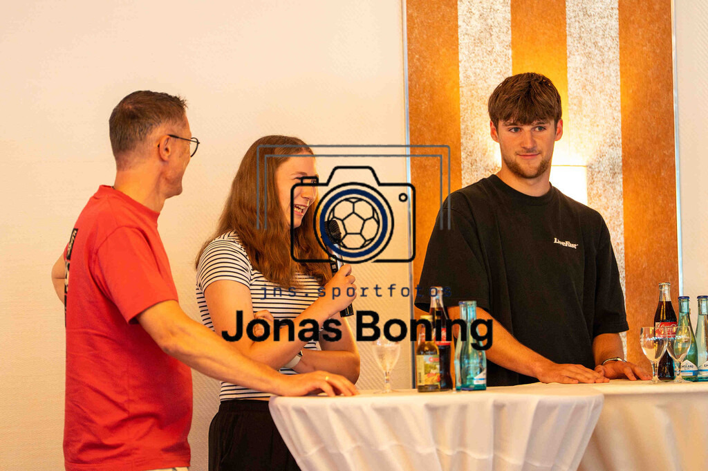 Fußball I E-Junioren I Saison 2025-2026 I OM-Cup Lüsche I Sonntag  I 23251 | jns.sportfotos - Realisiert mit Pictrs.com