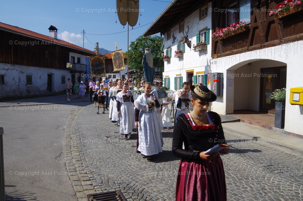 IMGP3536 | fotografiert von Axel PollmannLeonhardi Wallfahrt Benediktbeuern und Murnau, Fronleichnam, Fasching, Landschaft im Loisachtal und Benediktbeuern  - Realisiert mit Pictrs.com