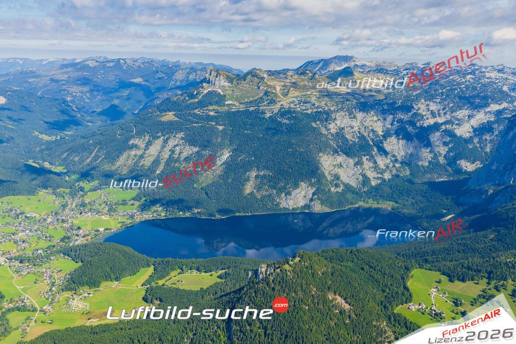 Luftaufnahme von  Altaussee - Die Luftaufnahme wurde 2025 vom UL-Flugzeug heraus erstellt ( keine Drohne ) - Hochauflösende Luftaufnahme - für professionelle Ausdrucke geeignet. Die Geschenkidee !Mit Lizenz und Bildrechte bestellbar