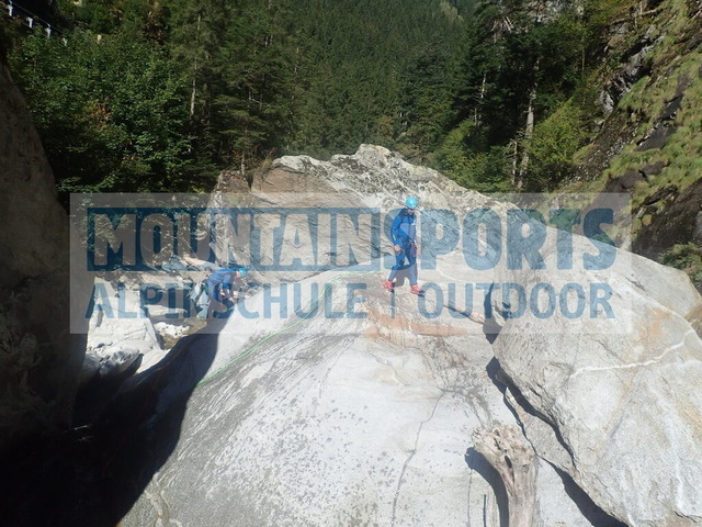 P9210065 | Bestelle die Bilder deines Berg- oder Wasser-Abenteuers mit Mountain Sports bequem von zu Hause aus direkt über unseren Online Fotoshop von pictrs.com. - Realisiert mit Pictrs.com