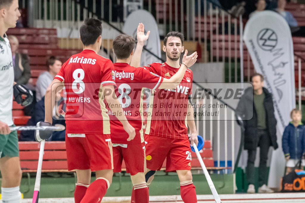 SFE_20230114_0038 | 1. Bundesliga Hockey Herren Rot-Weiss Köln - Uhlenhorst Mülheim am 14.01.2023 in Köln (KTHC Stadion Rot-Weiss Köln Tennis and Hockey Club), Photo: Stephan Fehrmann 2022 (Sports-Gallery),Elian Mazkour ( Rot-Weiss Köln #26 ) ,Maximilian Siegburg ( Rot-Weiss Köln #18 )