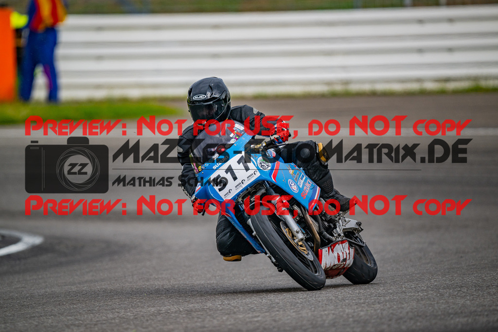 MaZZes_FotoMatrix_240701_6007705_2753 | ROT