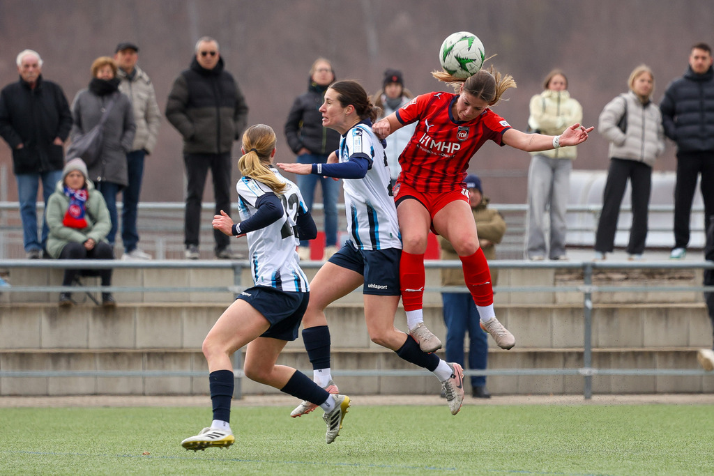 20260329-FCH-WaldebeneStuttgart_033 | 1.FC Heidenheim 1846 vs. FSV Waldebene Stuttgart, Fußball, Frauen, Oberliga, 2025/2026, 15. Spieltag, 29.03.2026 in Heidenheim, Kunstrasen b. Voith-Arena West(Foto: Michael Bulling) - Realisiert mit Pictrs.com