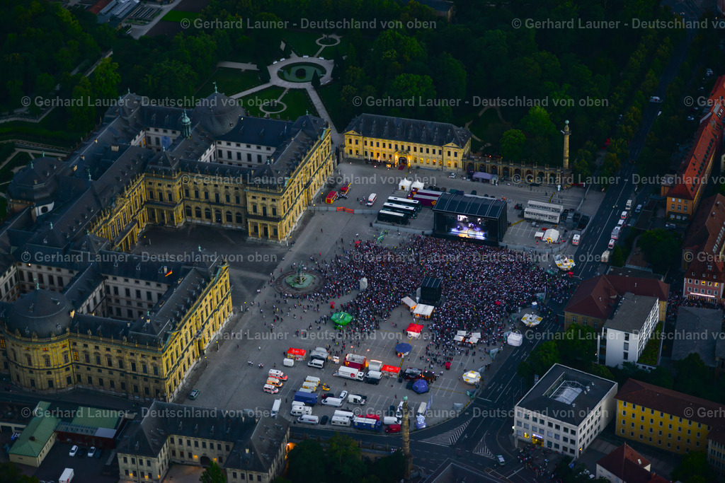 3703126 | Bryan Adams Konzert am 04.05.2017 Residenzplatz, Würzburg